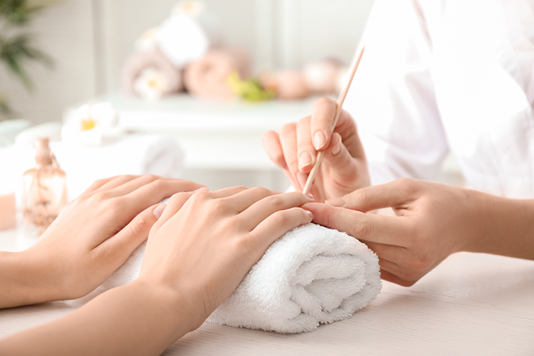 Manicure-pure-peninsula-spa